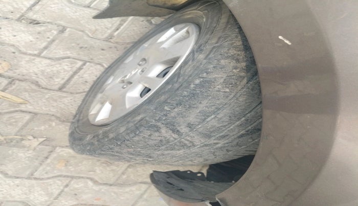 2012 Hyundai i20 MAGNA (O) 1.2, Petrol, Manual, 68,018 km, tyre