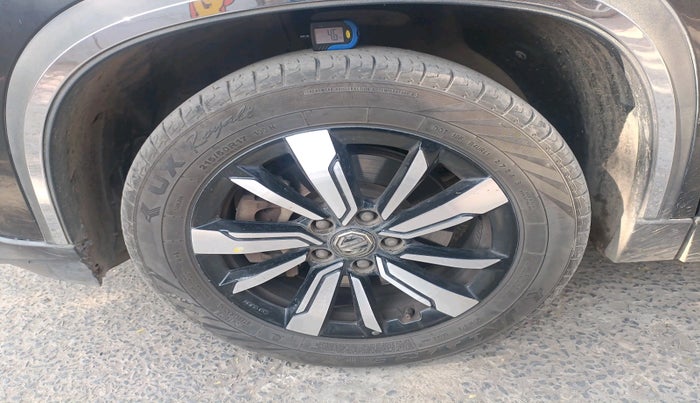 2020 MG HECTOR SHARP 2.0 DIESEL, Diesel, Manual, 59,765 km, tyre