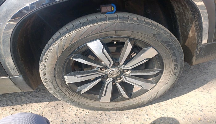 2020 MG HECTOR SHARP 2.0 DIESEL, Diesel, Manual, 59,765 km, tyre