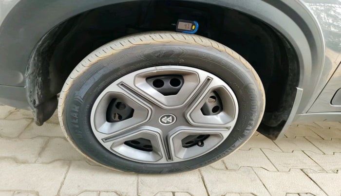 2024 Tata NEXON PURE 1.2 PETROL, Petrol, Manual, 36,185 km, tyre