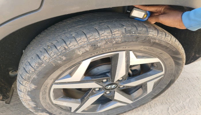 2022 Hyundai ALCAZAR PRESTIGE(O) EXE 1.5 AT 7STR, Diesel, Automatic, 47,800 km, tyre