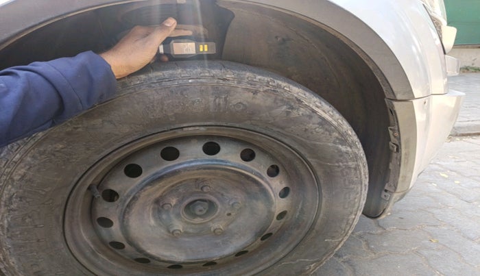 2014 Mahindra XUV500 W6, Diesel, Manual, 90,092 km, tyre