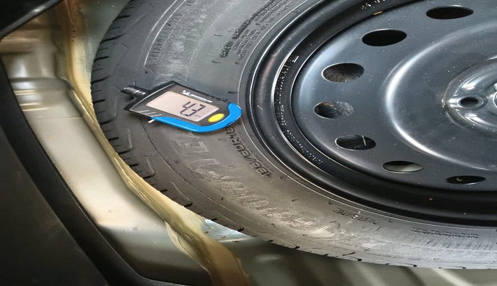 2024 Maruti FRONX DELTA PLUS 1.2L AGS, Petrol, Automatic, 10,672 km, tyre