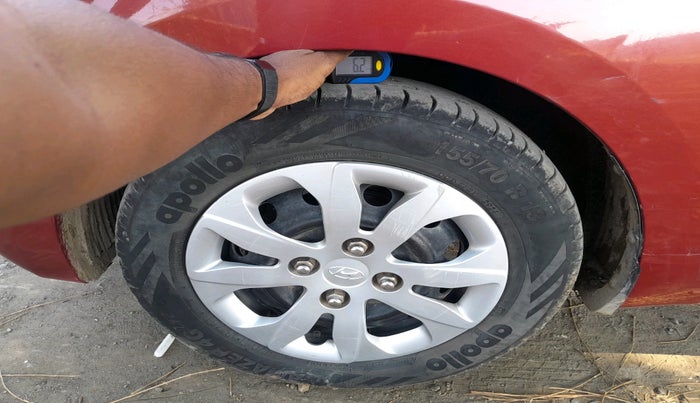 2014 Hyundai Eon SPORTZ, Petrol, Manual, 64,352 km, tyre