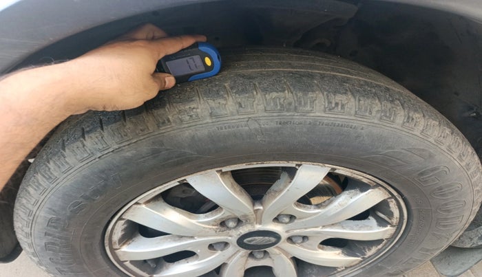 2016 Mahindra XUV500 W10, Diesel, Manual, 87,349 km, tyre