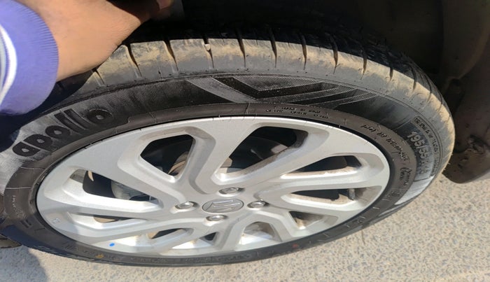 2025 Maruti Baleno  ZETA CNG 1.2L, Petrol, Manual, 4,948 km, tyre