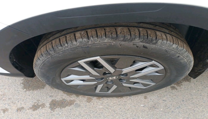 2024 Hyundai VENUE S (O) 1.0 Turbo Petrol DCT, Petrol, Automatic, 14,658 km, tyre