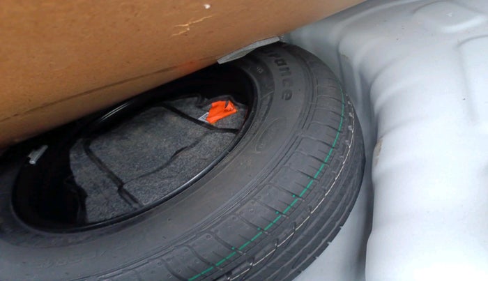 2024 Hyundai VENUE S (O) 1.0 Turbo Petrol DCT, Petrol, Automatic, 14,658 km, tyre