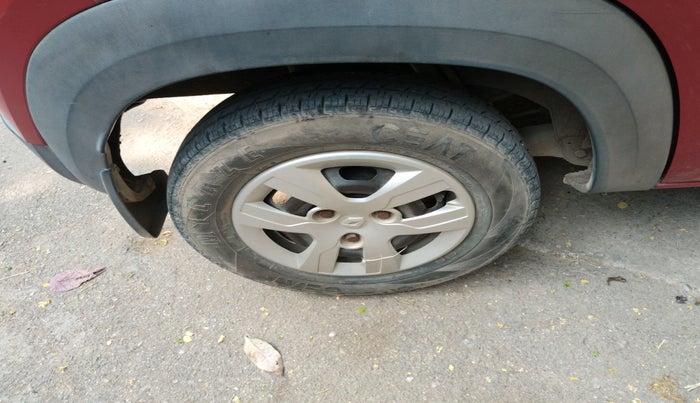 2016 Renault Kwid RXT 1.0, Petrol, Manual, 45,333 km, tyre