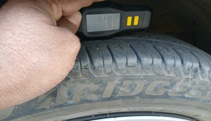 2021 Maruti Ertiga VXI CNG, Petrol, Manual, 79,720 km, tyre