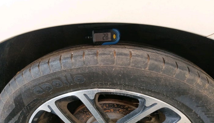 2018 Maruti Swift ZXI PLUS, Petrol, Manual, 48,926 km, tyre