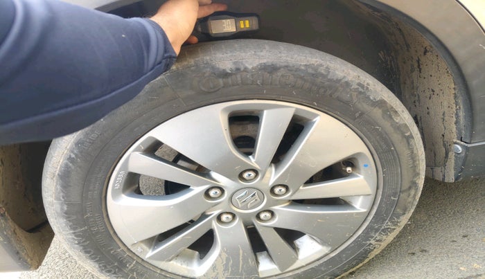 2016 Maruti S Cross ALPHA 1.6, Diesel, Manual, 1,29,209 km, tyre