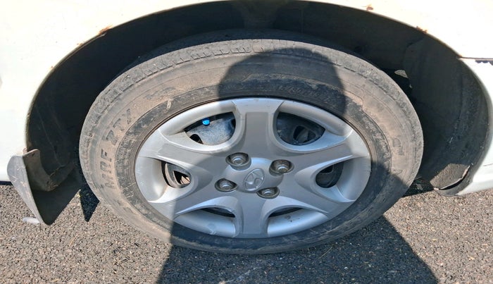 2012 Hyundai Accent EXECUTIVE, CNG, Manual, 1,15,257 km, tyre