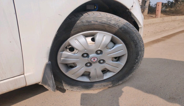 2015 Hyundai i10 MAGNA 1.1, Petrol, Manual, 87,628 km, tyre