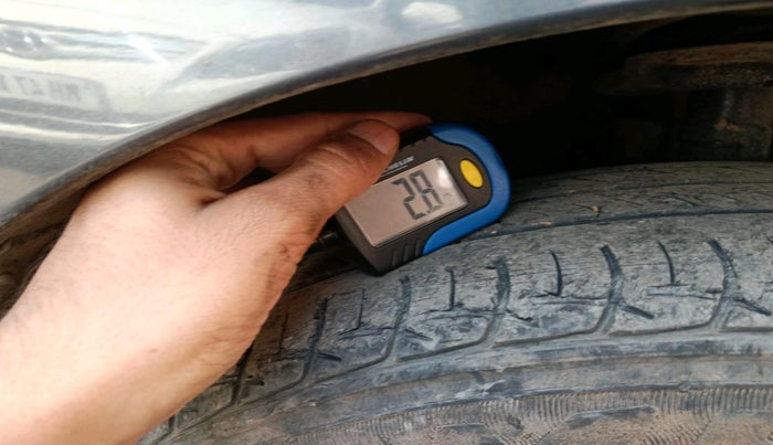 2012 Maruti Ertiga VDI, Diesel, Manual, 1,28,831 km, tyre