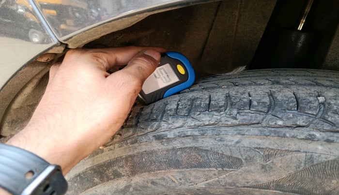 2012 Maruti Ertiga VDI, Diesel, Manual, 1,28,831 km, tyre