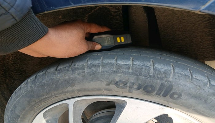 2021 Maruti Baleno ZETA PETROL 1.2, Petrol, Manual, 38,328 km, tyre