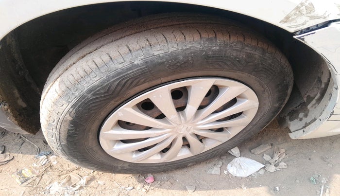 2015 Maruti Swift Dzire VDI, Diesel, Manual, 1,75,798 km, tyre