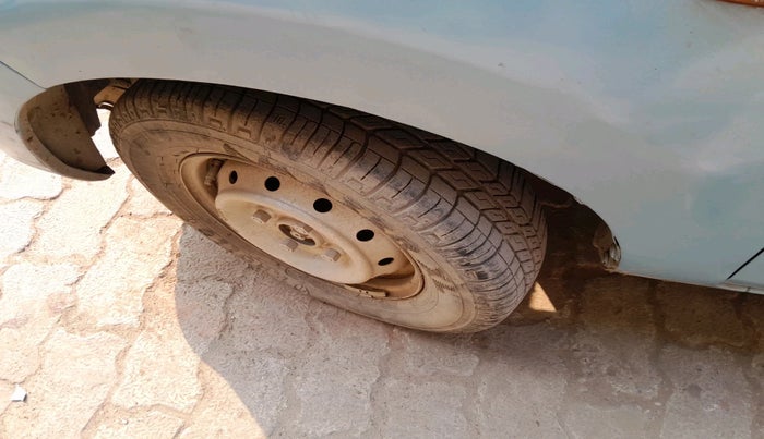 2013 Maruti Alto 800 LX, Petrol, Manual, 47,188 km, tyre