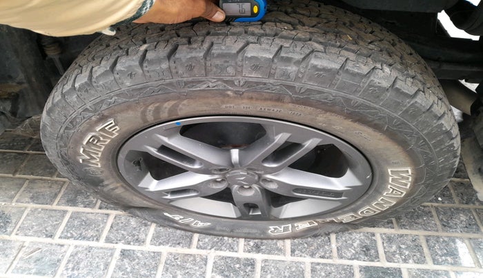 2023 Mahindra Thar LX P 2WD AT HT, Petrol, Automatic, 8,805 km, tyre