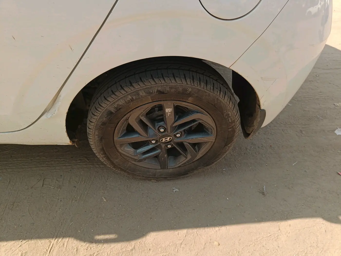 2022 Hyundai GRAND I10 NIOS SPORTZ 1.2 KAPPA VTVT CNG, CNG, Manual, 1,16,000 km, tyre