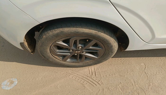 2022 Hyundai GRAND I10 NIOS SPORTZ 1.2 KAPPA VTVT CNG, CNG, Manual, 1,16,000 km, tyre