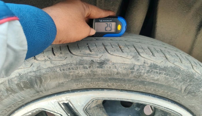 2024 Maruti FRONX DELTA CNG 1.2 MT, Petrol, Manual, 34,384 km, tyre