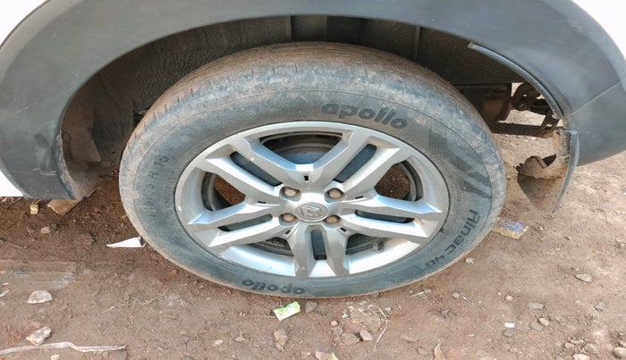 2019 Renault TRIBER RXZ, Petrol, Manual, 65,763 km, tyre