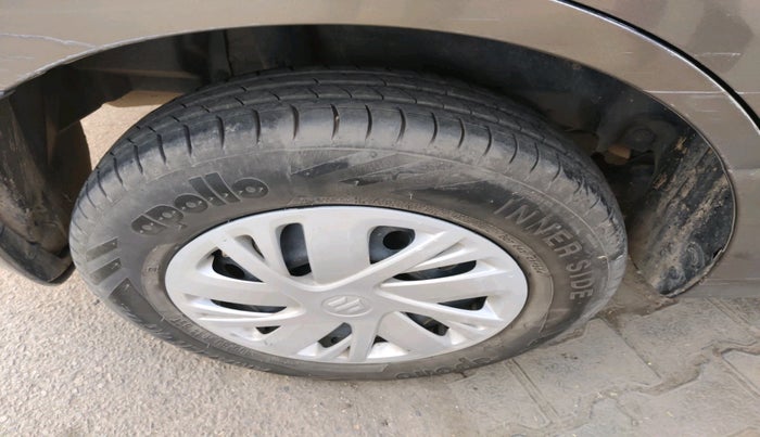 2019 Maruti Dzire VDI, Diesel, Manual, 1,00,104 km, tyre