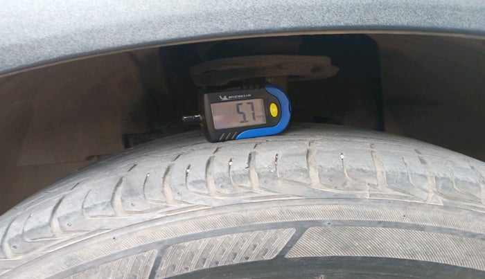 2023 Tata NEXON FEARLESS + SUNROOF DCA DUAL TONE 1.2 PETROL, Petrol, Automatic, 10,906 km, tyre