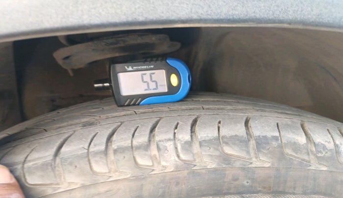 2023 Tata NEXON FEARLESS + SUNROOF DCA DUAL TONE 1.2 PETROL, Petrol, Automatic, 10,906 km, tyre