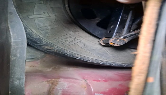 2012 Hyundai i10 ASTA 1.2 AT SUNROOF, Petrol, Automatic, 79,066 km, tyre