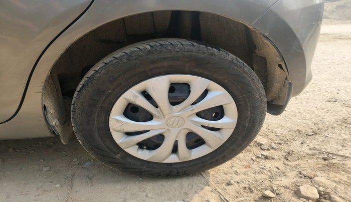 2021 Maruti Swift VXI, Petrol, Manual, 97,621 km, tyre