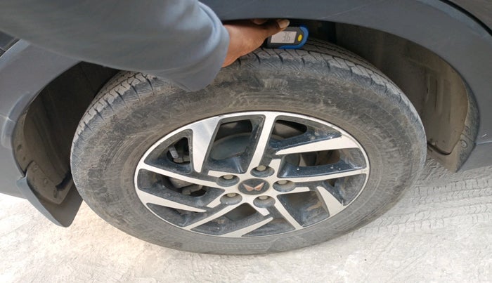 2024 Mahindra XUV400 EL Pro 39.4 KWH, Electric, Automatic, 31,331 km, tyre