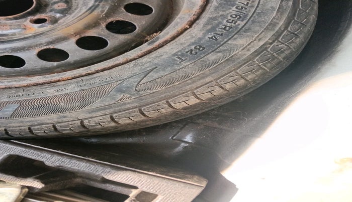 2017 Honda Amaze 1.5L I-DTEC VX, Diesel, Manual, 77,699 km, tyre