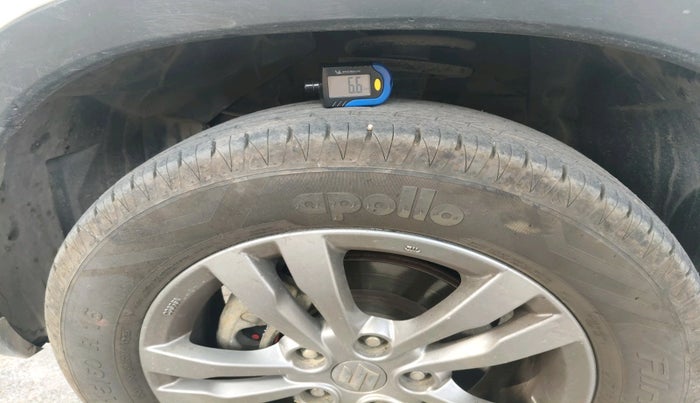 2017 Maruti Vitara Brezza ZDI PLUS, Diesel, Manual, 54,848 km, tyre