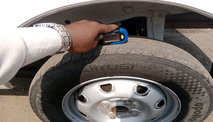 2022 Maruti Eeco 7 STR STD(O), Petrol, Manual, 70,279 km, tyre