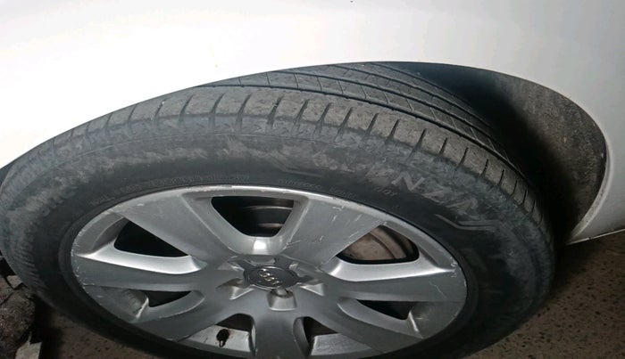 2011 Audi A8L 3.0 TDI quattro, Diesel, Automatic, 90,704 km, tyre