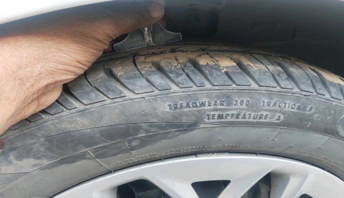 2016 Ford New Figo AMBIENTE 1.5 DIESEL, Diesel, Manual, 1,45,611 km, tyre