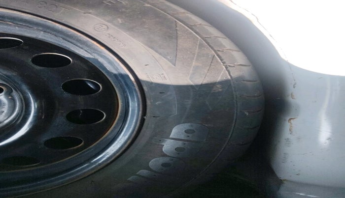 2016 Ford New Figo AMBIENTE 1.5 DIESEL, Diesel, Manual, 1,45,611 km, tyre