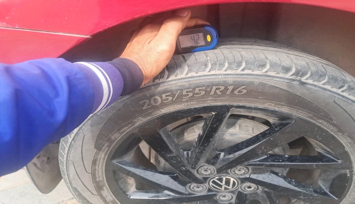 2022 Volkswagen VIRTUS GT PLUS TSI 1.5 EVO DSG, Petrol, Automatic, 27,026 km, tyre