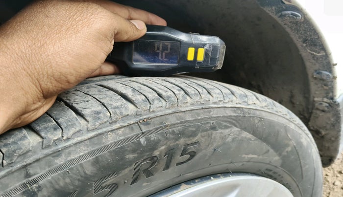 2021 Maruti Ertiga VXI SHVS, Petrol, Manual, 59,014 km, tyre