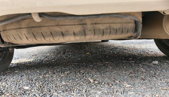 2021 Maruti Ertiga VXI SHVS, Petrol, Manual, 59,014 km, tyre