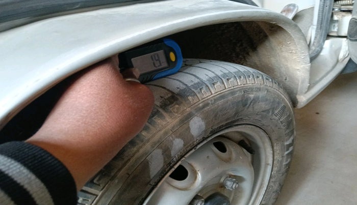 2016 Maruti OMNI E 8 STR, Petrol, Manual, 64,984 km, tyre