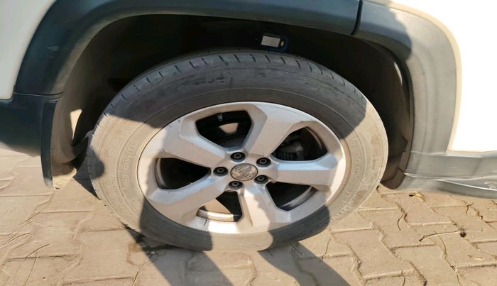 2018 Jeep Compass LONGITUDE (O) 2.0 DIESEL, Diesel, Manual, 1,35,585 km, tyre