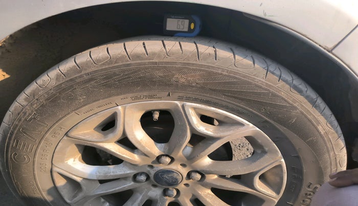 2017 Ford Ecosport TITANIUM 1.5L PETROL, CNG, Manual, 51,214 km, tyre