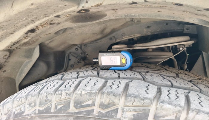 2018 Ford Endeavour TITANIUM 2.2 4X2 AT, Diesel, Automatic, 1,65,601 km, tyre