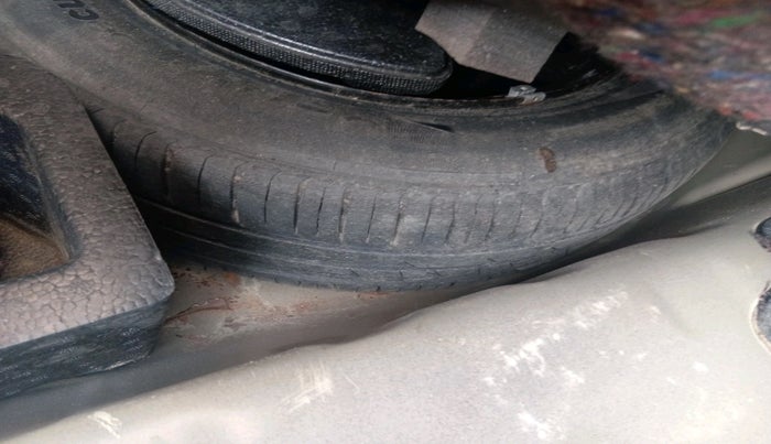 2017 Maruti Ciaz ZDI+ SHVS, Diesel, Manual, 90,512 km, tyre