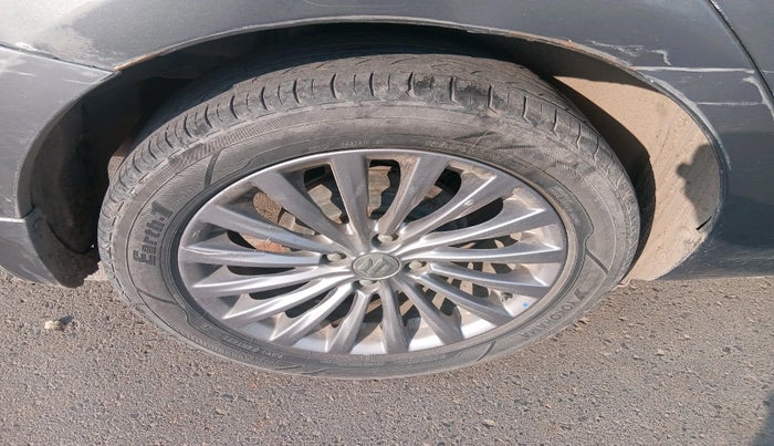 2017 Maruti Ciaz ZDI+ SHVS, Diesel, Manual, 90,512 km, tyre