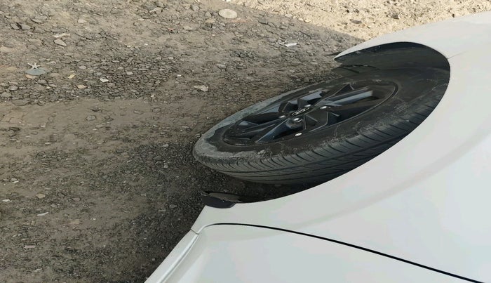 2020 Hyundai GRAND I10 NIOS SPORTZ 1.2 KAPPA VTVT CNG, Petrol, Manual, 1,23,526 km, tyre